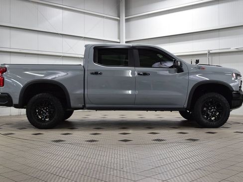 Used 2024 Chevrolet Silverado 1500 ZR2 w/ Technology Package AWD/4WD image 9