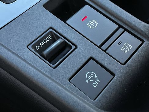New 2026 Nissan Sentra SV w/ SV Convenience Package FWD image 33