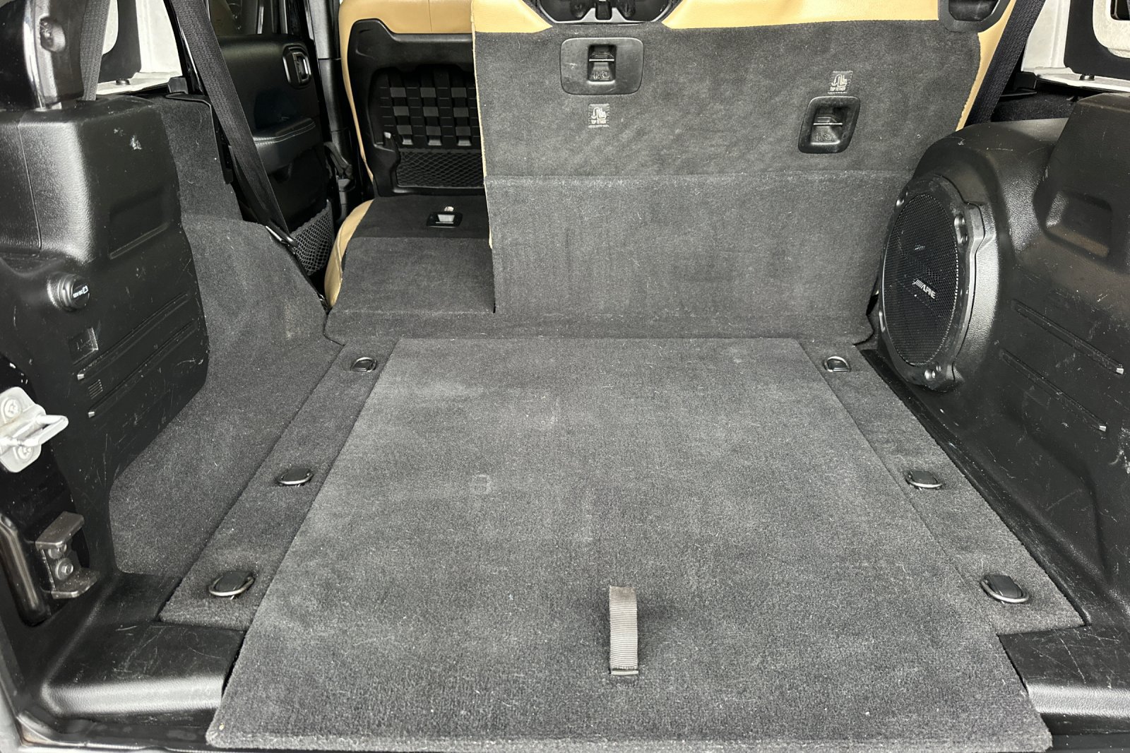 Used 2018 Jeep Wrangler Unlimited Rubicon AWD/4WD image 18