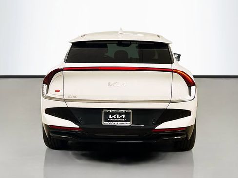New 2025 Kia EV6 Wind image 6