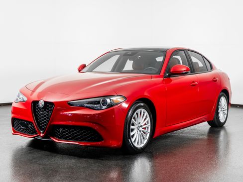 Used 2023 Alfa Romeo Giulia Sprint image 20