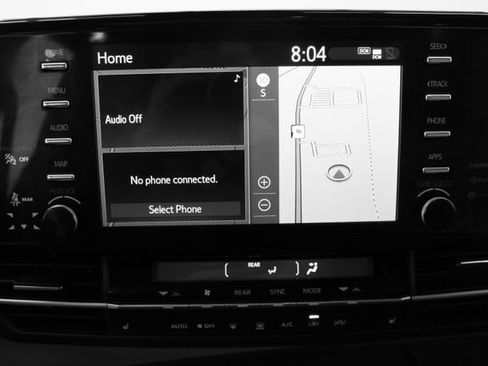 Used 2024 Toyota Sienna XSE image 20