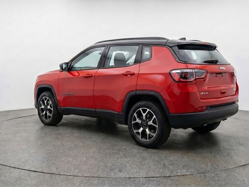Used 2025 Jeep Compass Limited AWD/4WD image 6