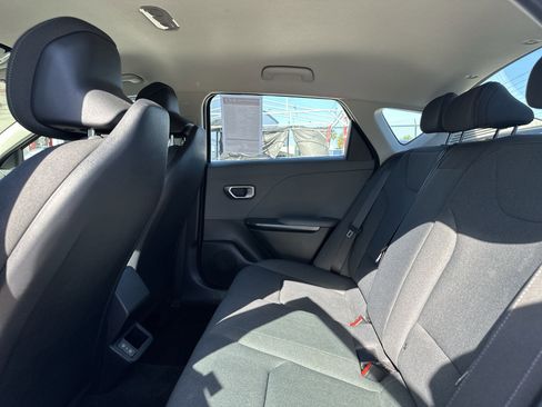 Certified 2025 Kia K4 FWD image 22