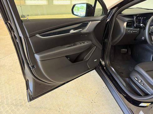 New 2025 Cadillac XT5 Premium Luxury w/ Technology Package AWD/4WD image 20