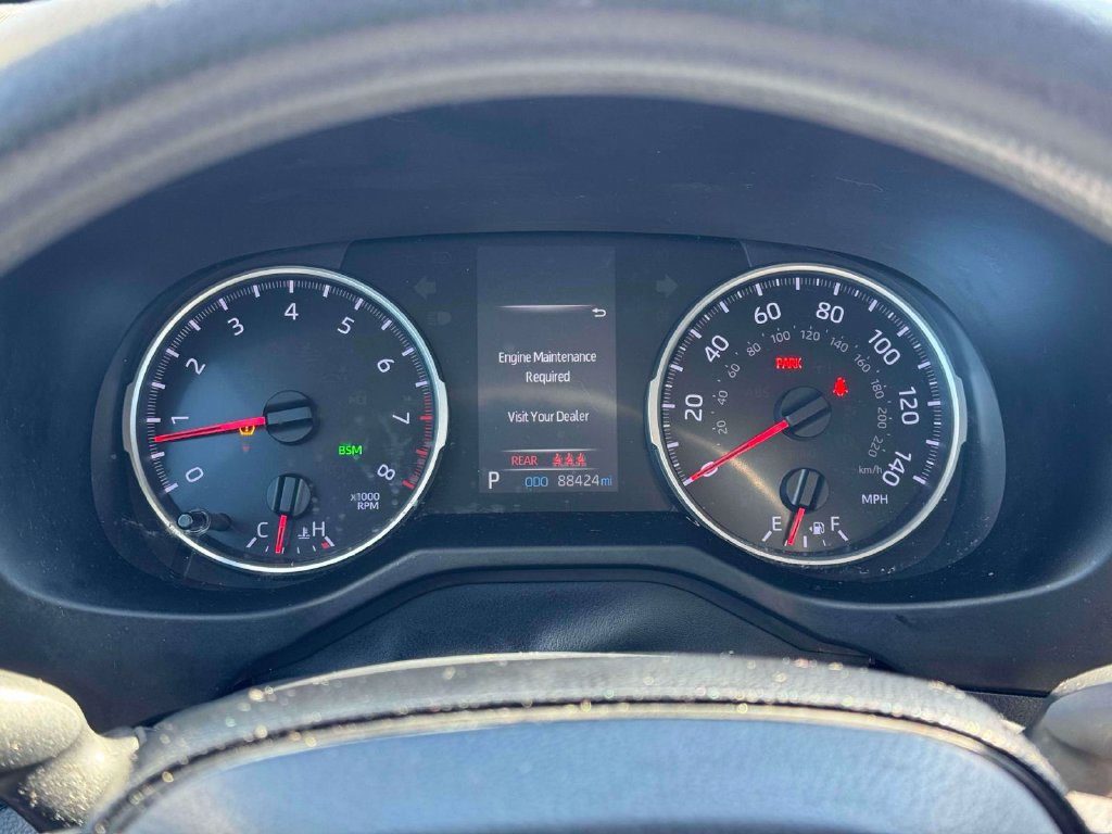 Used 2019 Toyota RAV4 LE w/ All Weather Liner Package AWD/4WD image 27