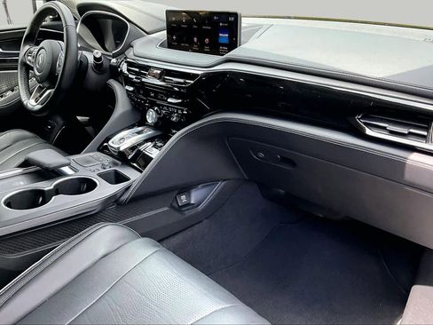 Used 2022 Acura MDX SH-AWD w/ Advance Package image 19