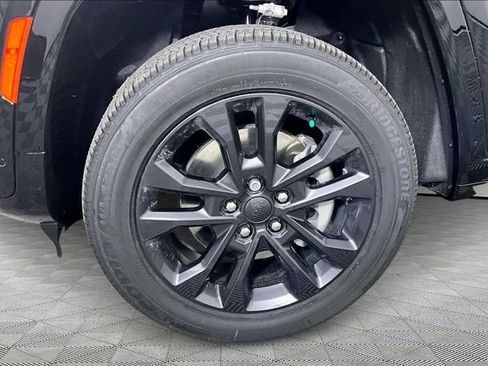 New 2026 Jeep Grand Cherokee L Limited image 13