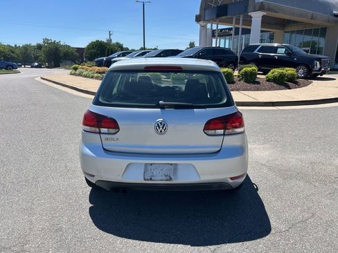 Used 2014 Volkswagen Golf 4-Door FWD image 5