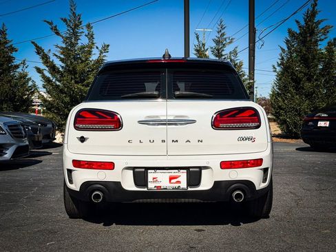 Used 2023 MINI Cooper Clubman S w/ Signature Upholstery Package image 7