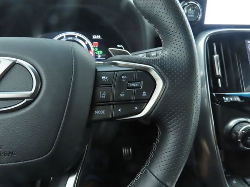 Certified 2024 Lexus LX 600 F Sport image 12