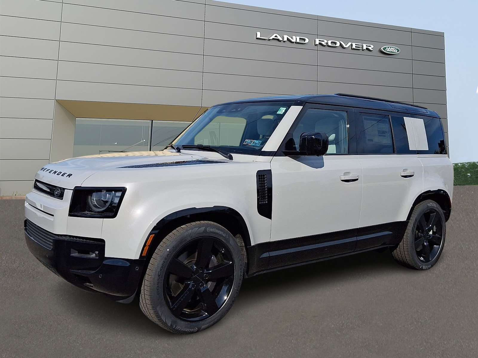 New 2026 Land Rover Defender 110 X-Dynamic SE AWD/4WD image 1
