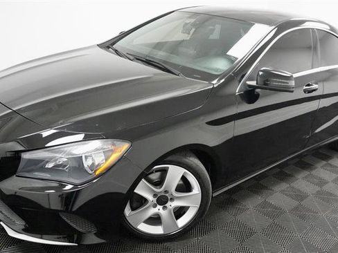 Used 2017 Mercedes-Benz CLA 250 4MATIC image 2