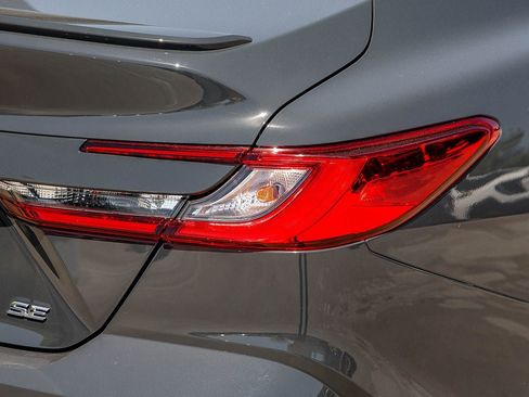 Used 2026 Toyota Camry SE FWD image 8