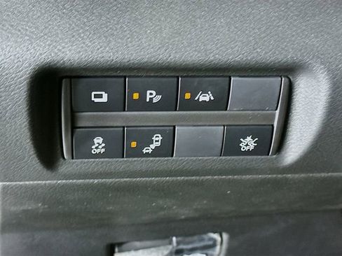 Used 2025 Nissan Kicks Play S FWD image 14