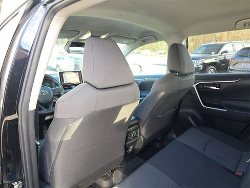 Used 2024 Toyota RAV4 AWD Hybrid image 17