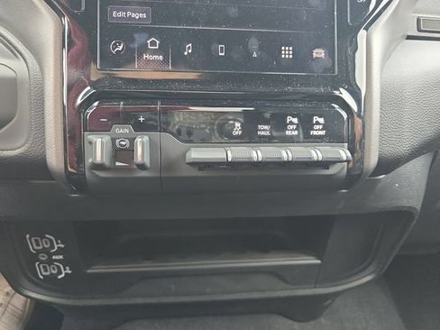 Used 2025 RAM 2500 Big Horn AWD/4WD image 23