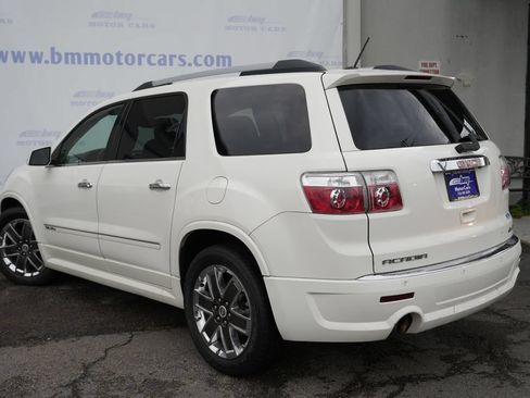 Used 2011 GMC Acadia Denali AWD/4WD image 4