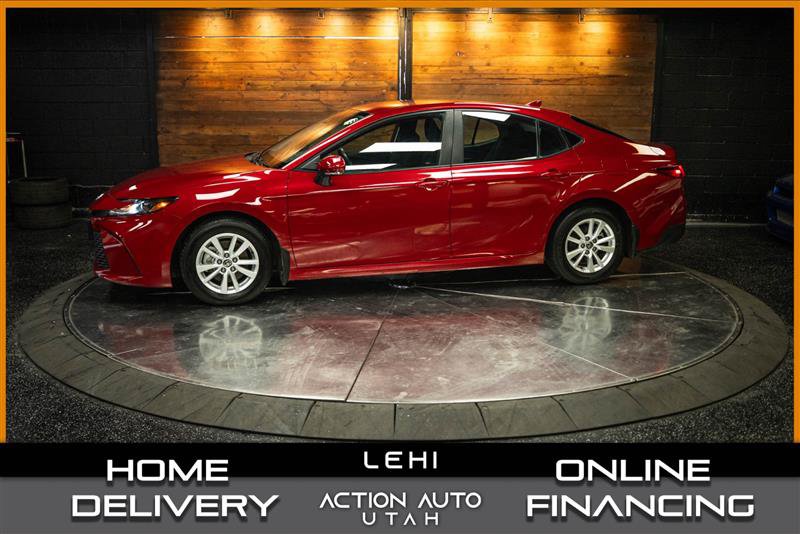 Used 2025 Toyota Camry LE FWD image 1