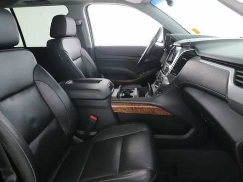 Used 2019 Chevrolet Suburban Premier image 35