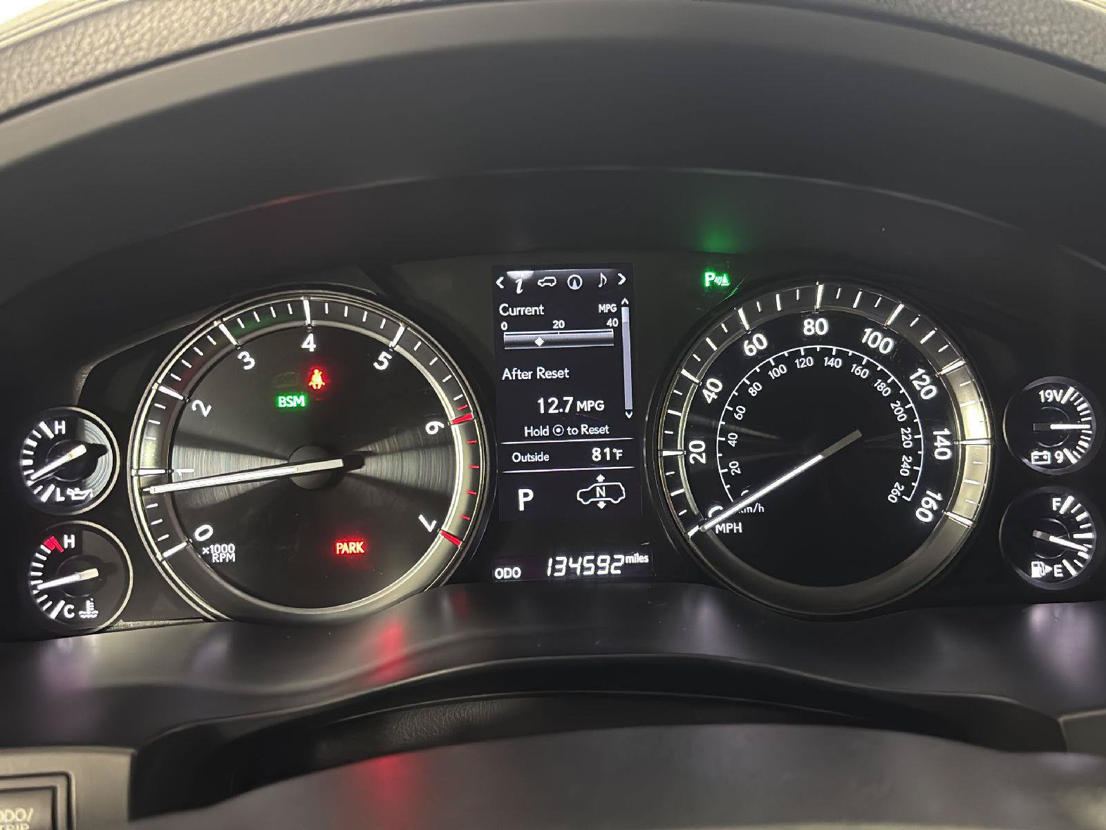 Used 2016 Lexus LX 570 4WD w/ Luxury Package image 12