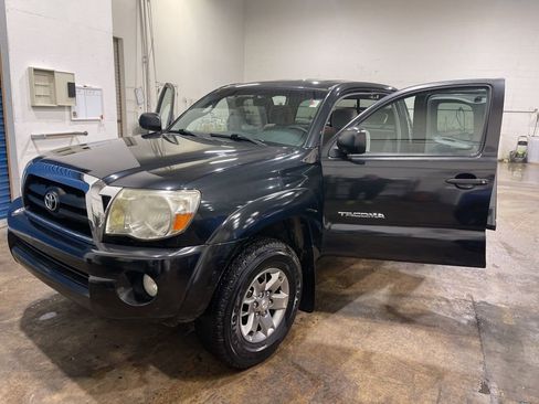 Used 2008 Toyota Tacoma Base image 24