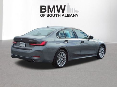 Certified 2023 BMW 330i xDrive Sedan w/ Driving Assistance Package image 4