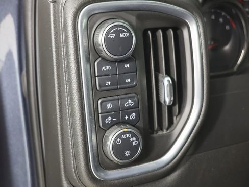 Used 2021 Chevrolet Silverado 1500 LT Trail Boss w/ Convenience Package II image 17