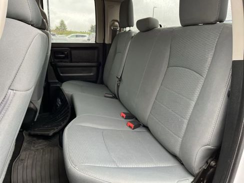 Used 2017 RAM 1500 Express AWD/4WD image 25