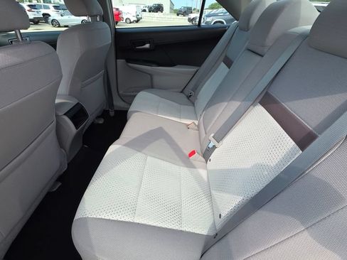 Used 2014 Toyota Camry LE FWD image 13