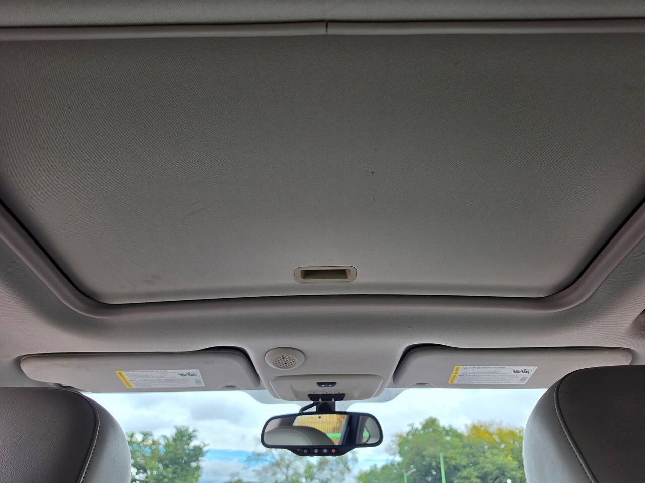 Used 2016 Chevrolet Impala LTZ FWD image 39