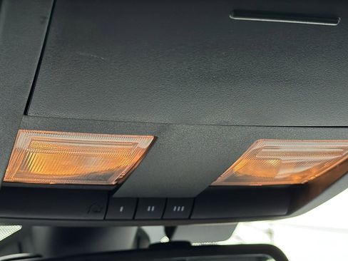 Used 2016 Dodge Challenger SRT Hellcat image 25