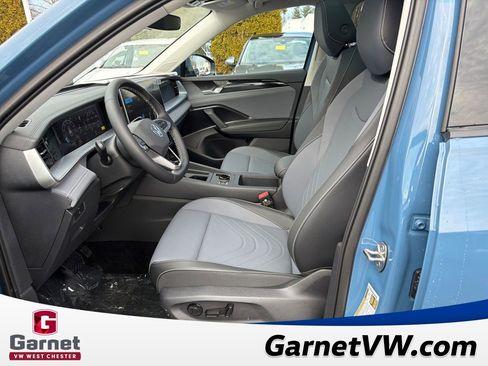 New 2026 Volkswagen Tiguan SE image 9