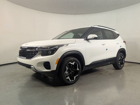 New 2026 Kia Seltos S AWD/4WD image 3