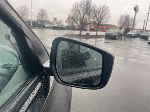 Used 2024 Nissan Kicks S image 6