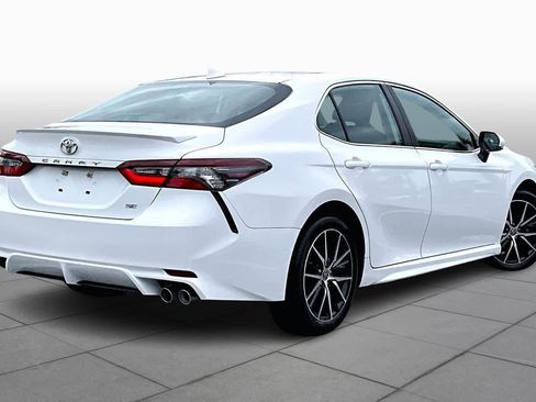 Used 2023 Toyota Camry SE image 13