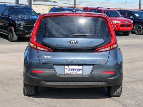 Used 2020 Kia Soul S image 4