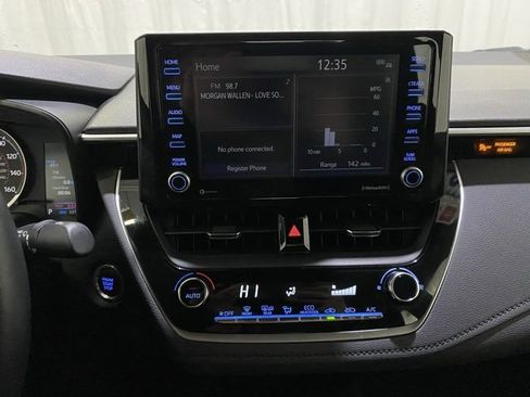 Certified 2022 Toyota Corolla SE image 17