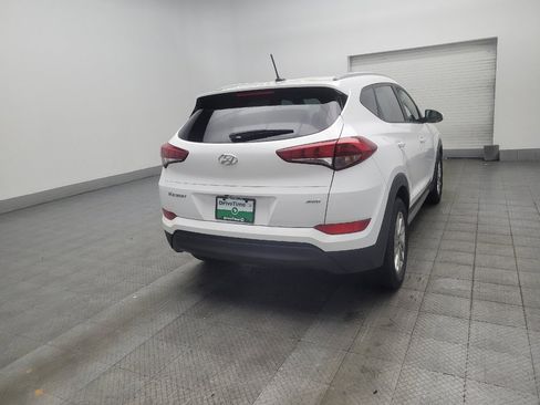 Used 2017 Hyundai Tucson SE w/ SE Popular Package 02 AWD/4WD image 9