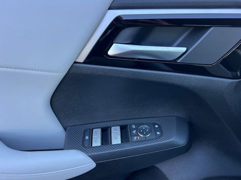 New 2026 Mitsubishi Outlander SE FWD image 12