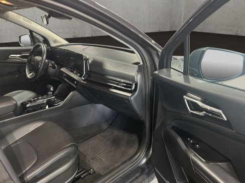 Used 2024 Kia Sportage EX AWD/4WD image 19