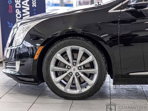 Used 2013 Cadillac XTS Luxury image 7