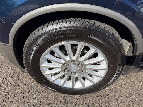Used 2008 Buick Enclave CXL AWD/4WD image 29