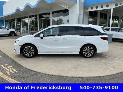 Certified 2026 Honda Odyssey Touring image 2