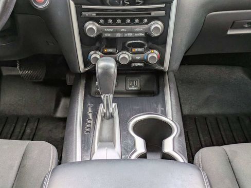 Used 2020 Nissan Pathfinder SV FWD image 23