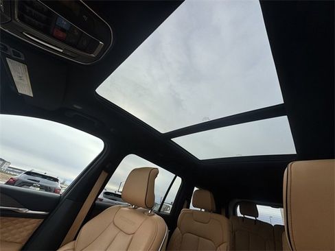 Used 2025 Jeep Grand Cherokee L Summit image 32