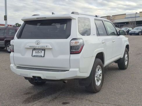 Used 2023 Toyota 4Runner SR5 AWD/4WD image 5