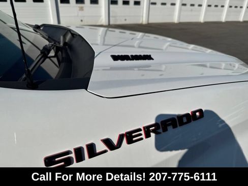 Used 2024 Chevrolet Silverado 1500 RST w/ Redline Edition AWD/4WD image 3