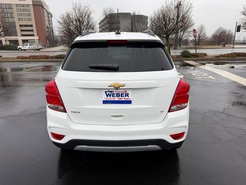 Used 2020 Chevrolet Trax LT w/ LT Convenience Package image 5