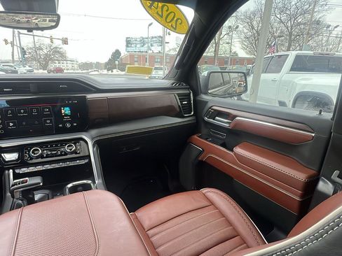 Used 2024 GMC Sierra 1500 Denali Ultimate image 29